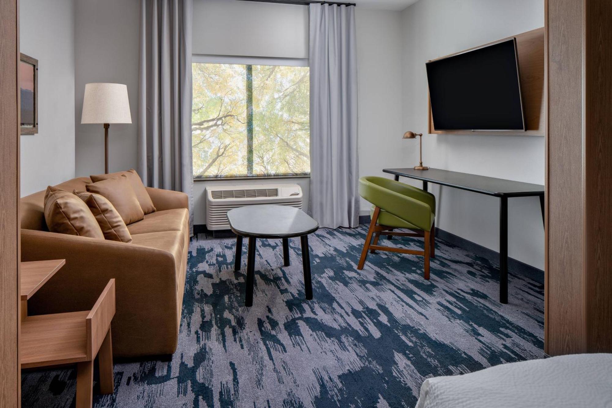 Fairfield Inn & Suites By Marriott לייק ג'נבה מראה חיצוני תמונה