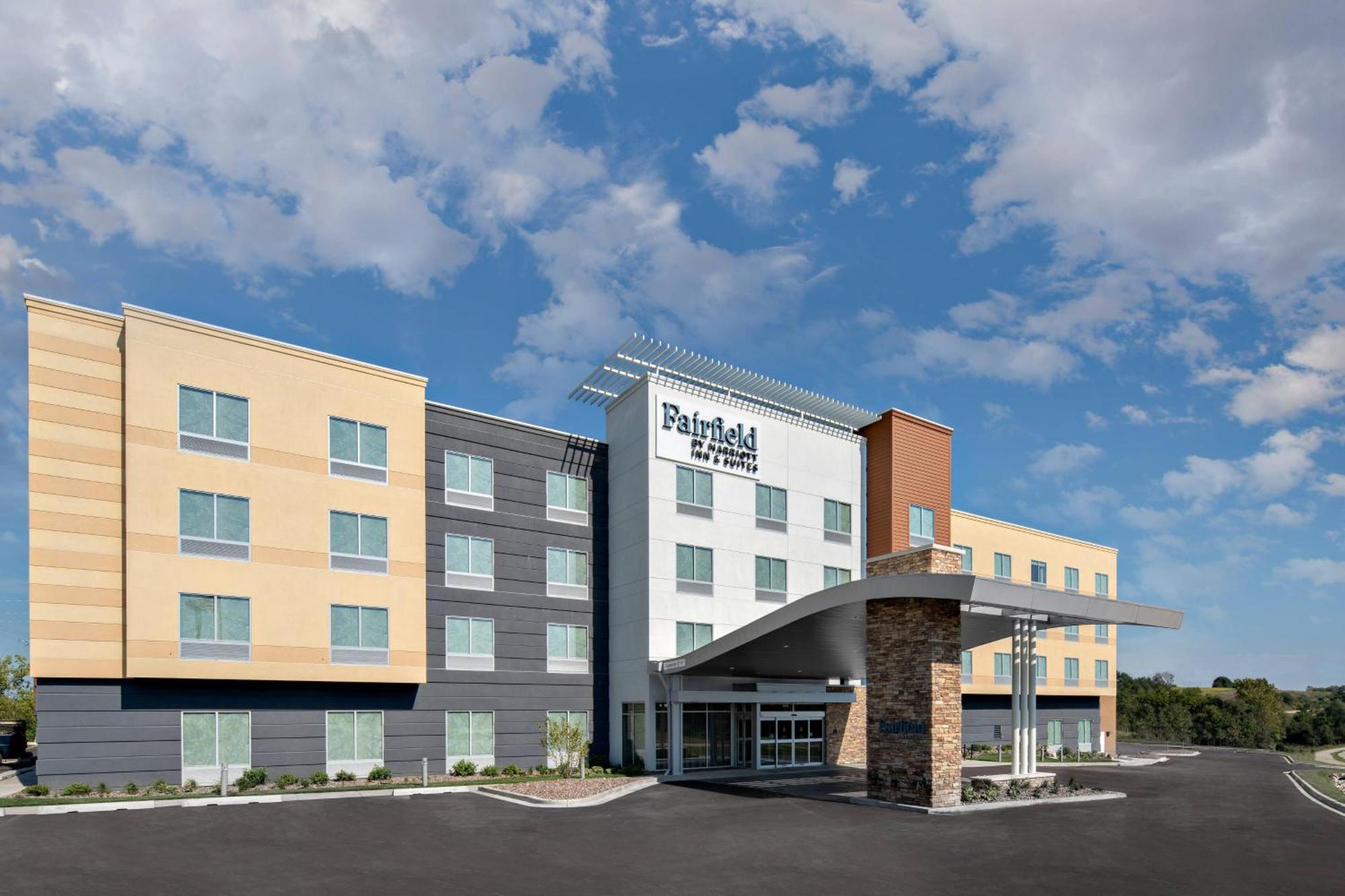Fairfield Inn & Suites By Marriott לייק ג'נבה מראה חיצוני תמונה